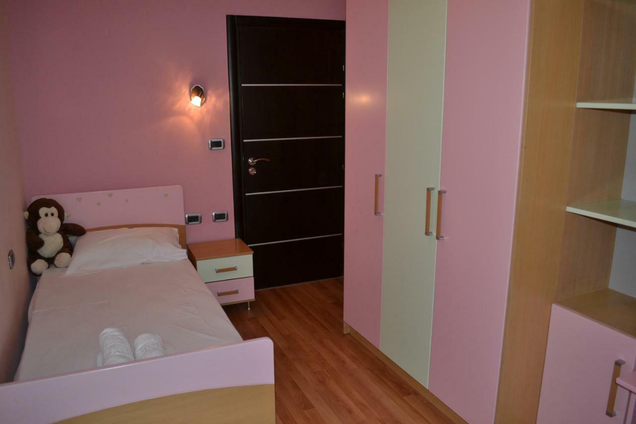 Penthouse 4 Bedrooms Apartment Vlore Luaran gambar
