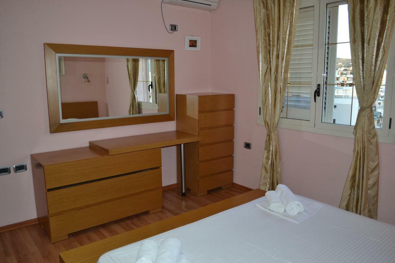 Penthouse 4 Bedrooms Apartment Vlore Luaran gambar