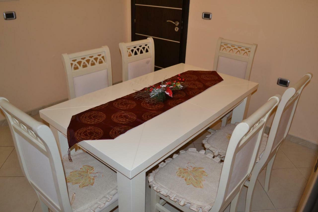 Penthouse 4 Bedrooms Apartment Vlore Luaran gambar