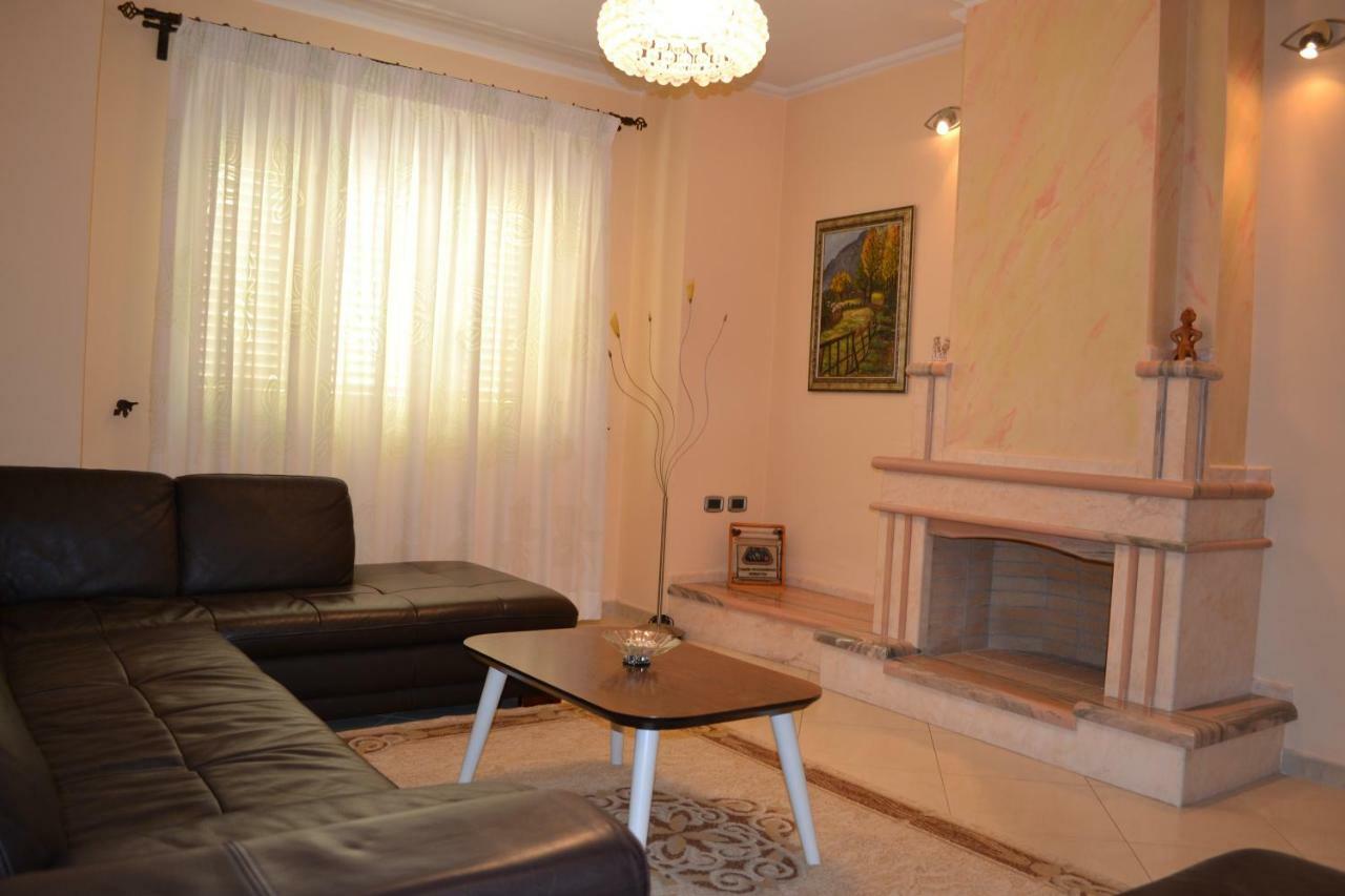 Penthouse 4 Bedrooms Apartment Vlore Luaran gambar
