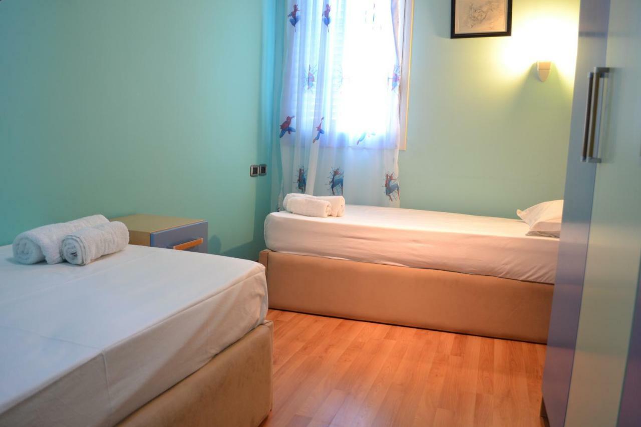 Penthouse 4 Bedrooms Apartment Vlore Luaran gambar