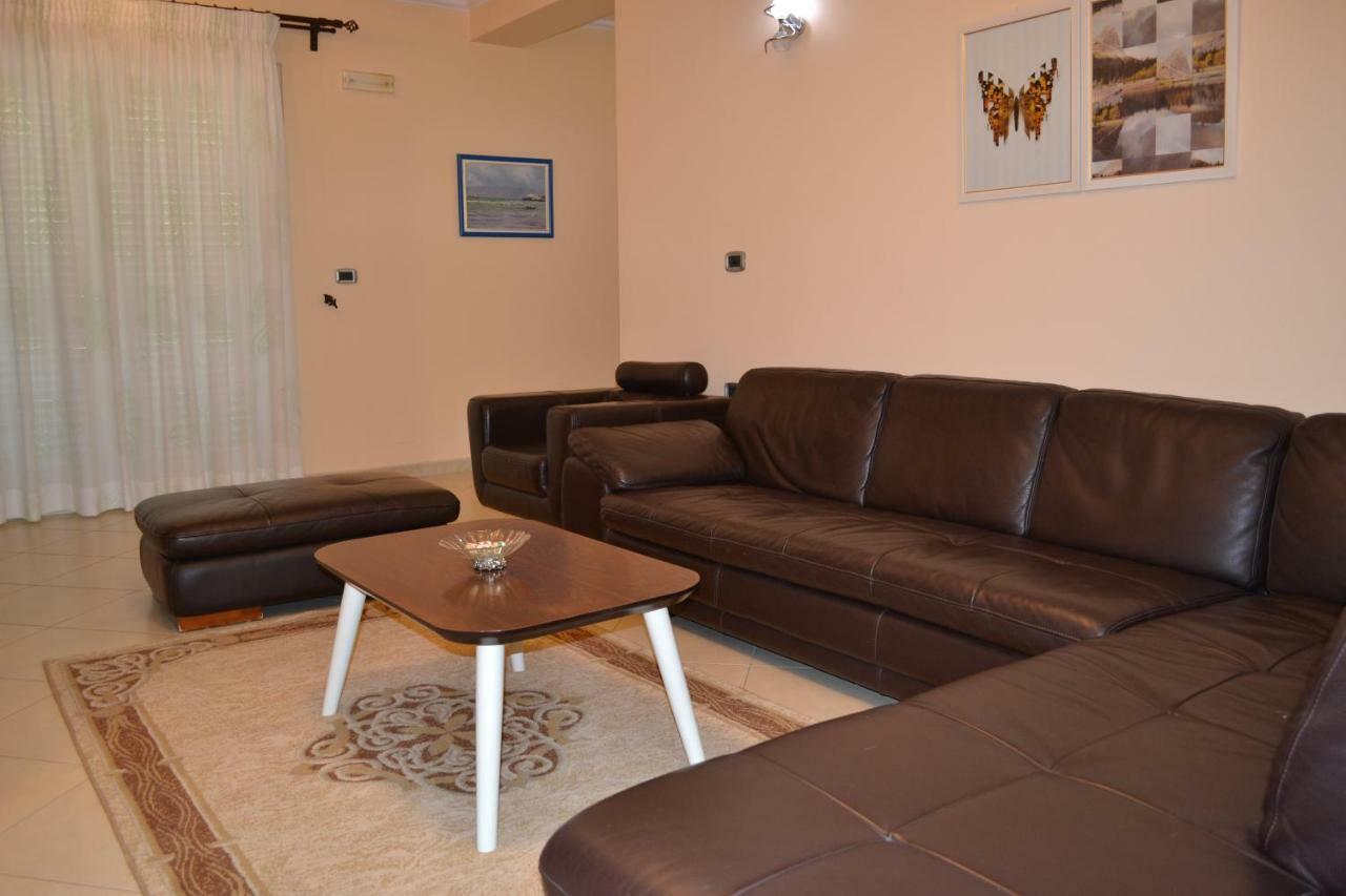 Penthouse 4 Bedrooms Apartment Vlore Luaran gambar